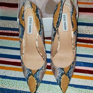 Size 11 Steve Madden VALA-Multi Snake